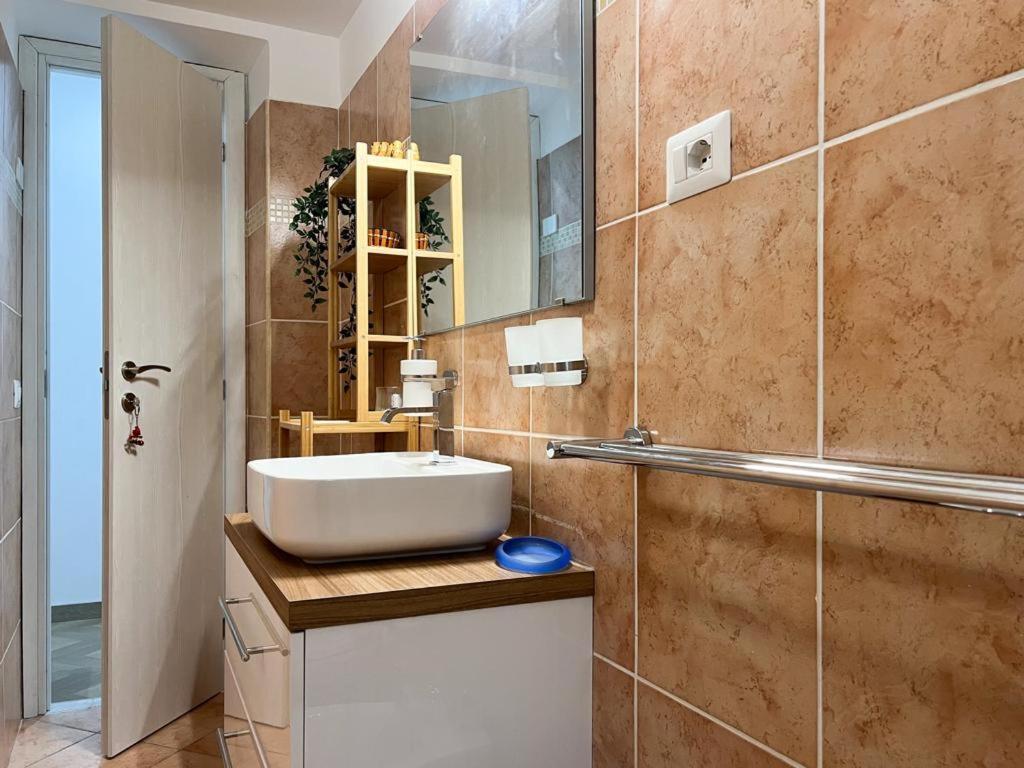 Apartamento A Casa Di Ala Roma Exterior foto